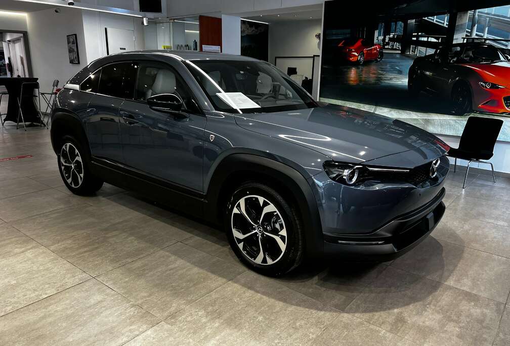 Mazda e-SKYACTIV R-EV Makoto - DESTOCKAGE