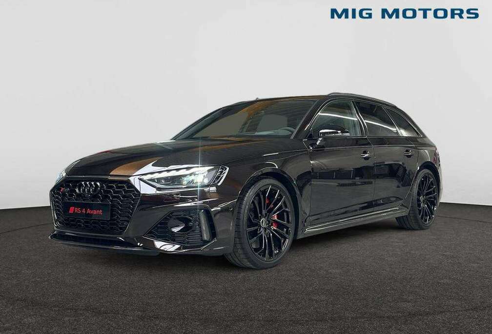 Audi Avant Audi RS 4 Avant Audi Exclusive Kirschschwarz