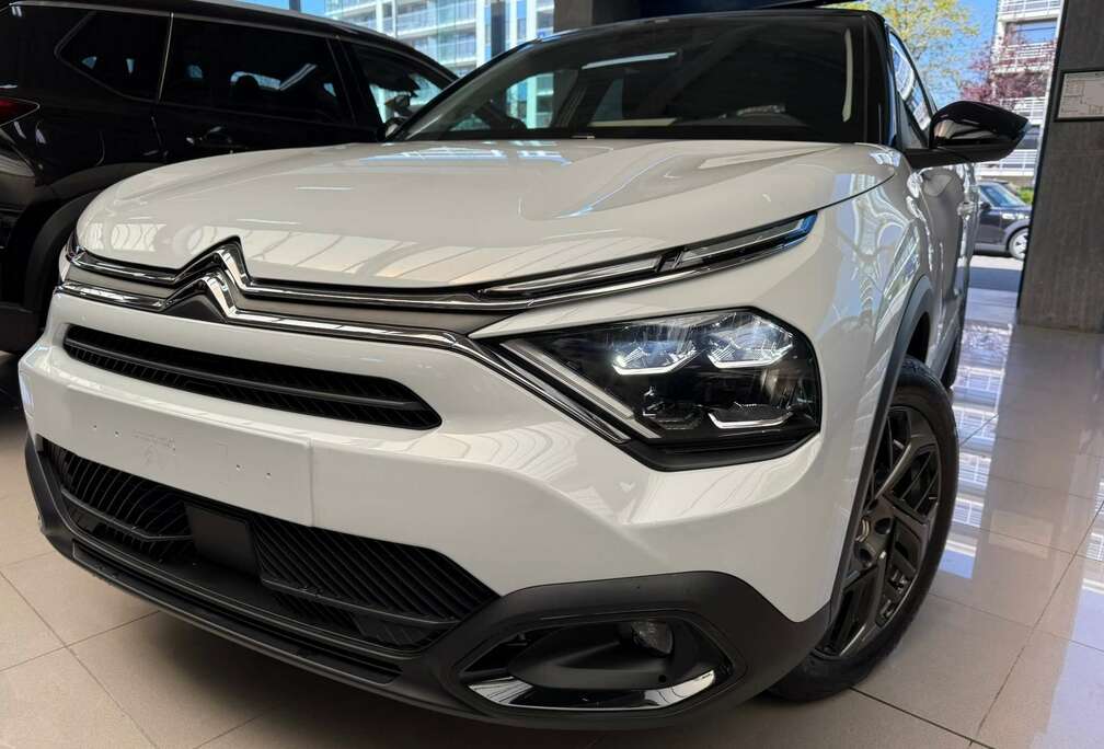 Citroen 1.2i 131PK EAT8 PLUS + CAMERA/VERW.ZETELS/CARPLAY