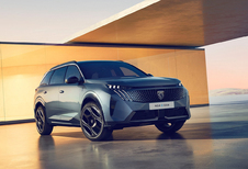 Les Peugeot 5008 et E-5008 : sept places avec un coffre de 1815 litres