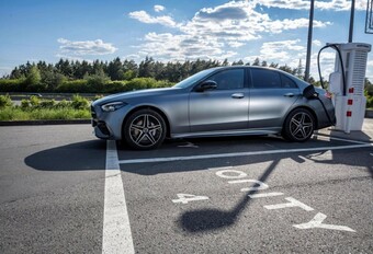 Mercedes Classe C PHEV : vous pouvez la commander #1