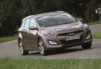 Hyundai i30 Wagon #1