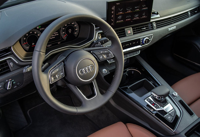Audi A4 2.0 TDi 140kW S tronic quattro S line