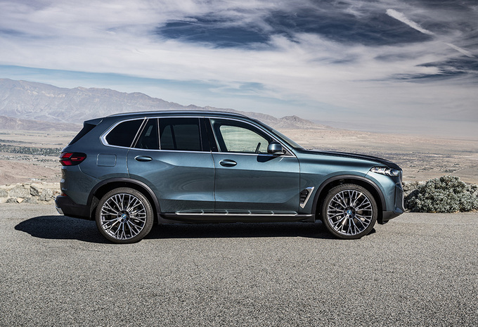 BMW X5 xDrive50i (330 kW)