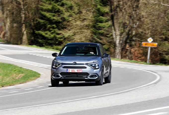 Citroën C4 1.5 BlueHDi 130 : Option tout confort #1